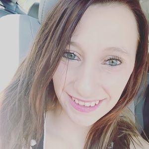 Meet your Posher, Brandi